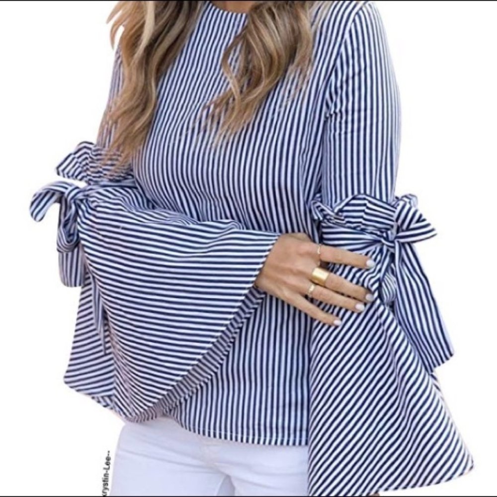 Chic Wish STRIPES CHARISMA TOP WITH BELL SLEEVES Size Small